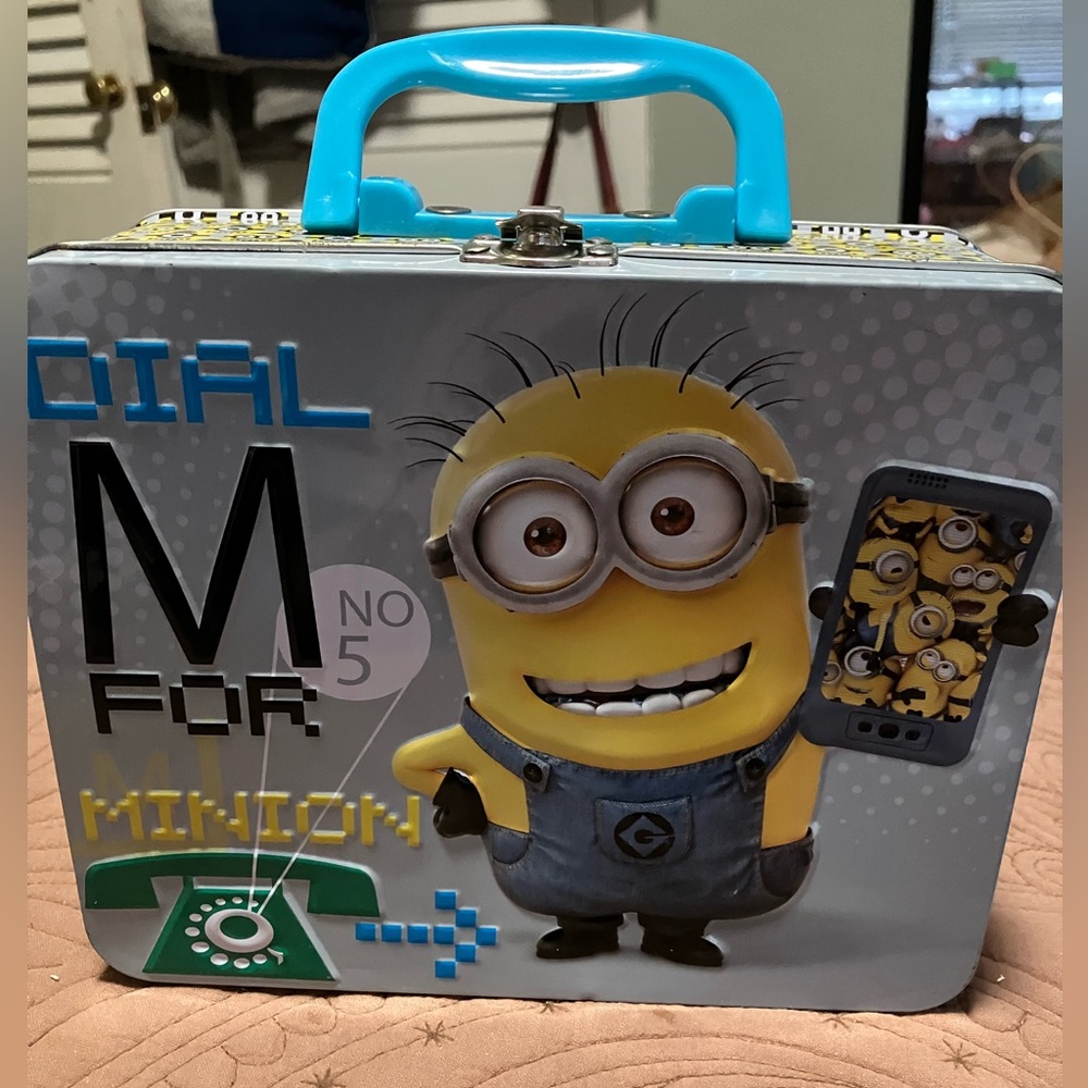 Minions Universal Studios Movie Despicable Me Tin Lunchbox